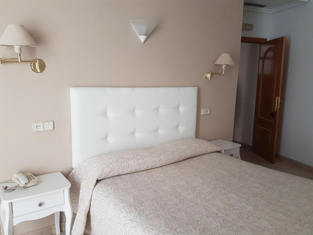 Hostal Centro Толедо Екстериор снимка