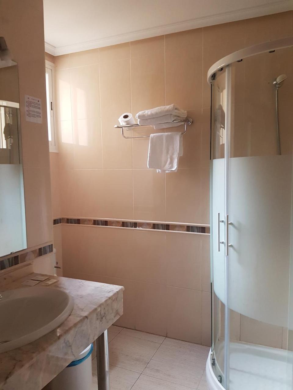 Hostal Centro Толедо Екстериор снимка